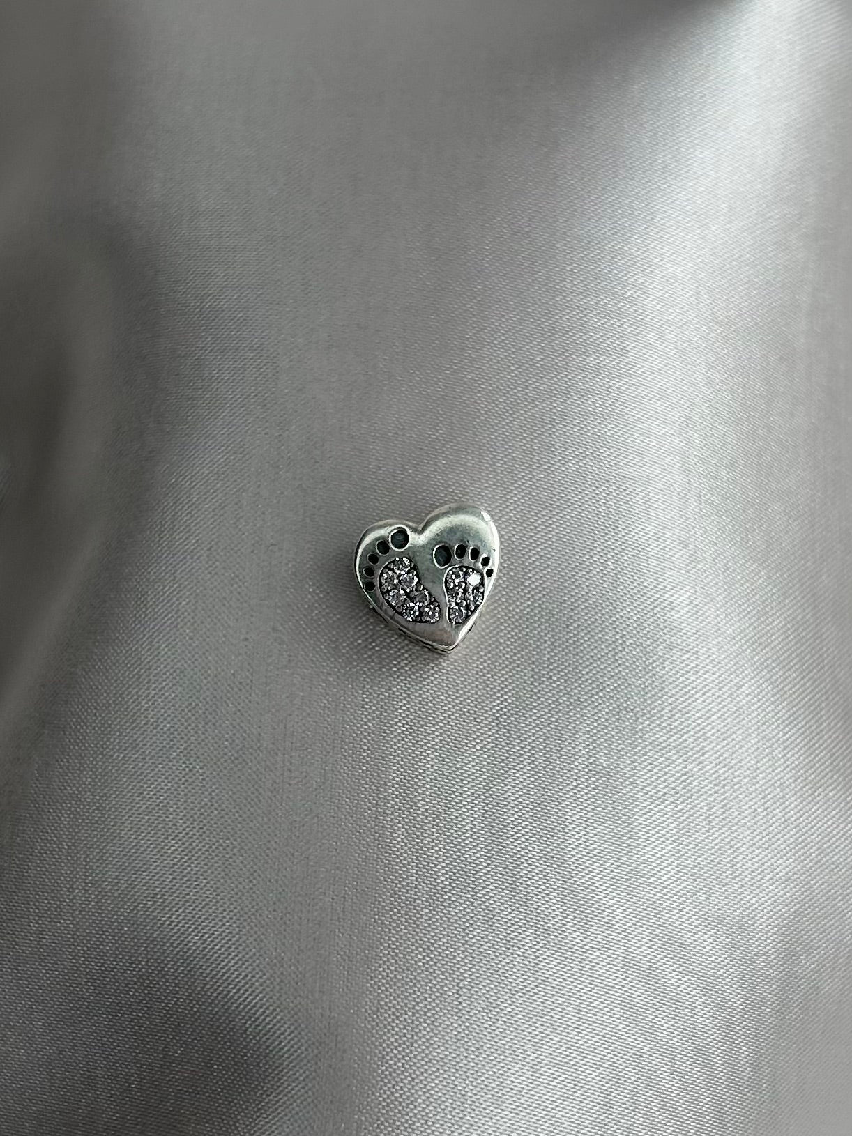 Charm Corazón con Huellita