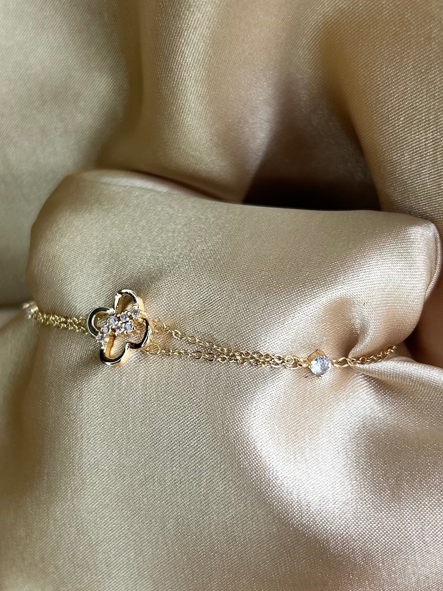 Brazalete Mariposa y Zirconia