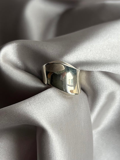 Anillo Ondulado