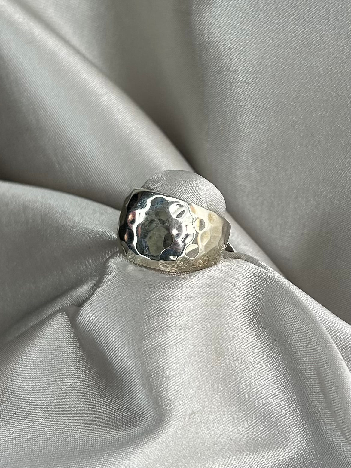 Anillo Efecto Martillado