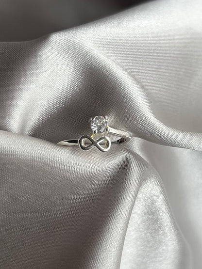 Anillo Zirconia e Infinito