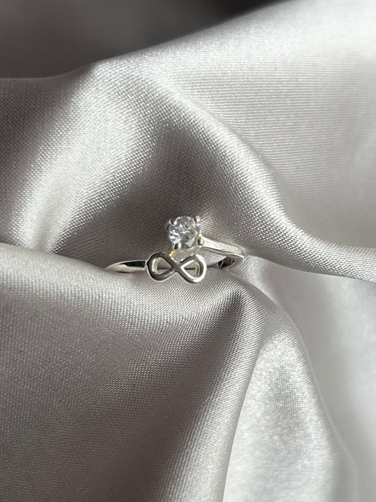 Anillo Zirconia e Infinito