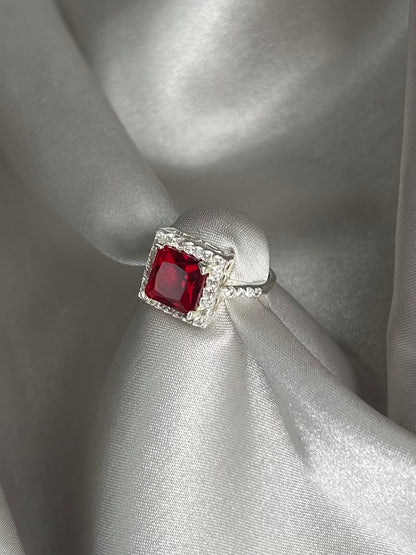 Anillo Zirconia Roja
