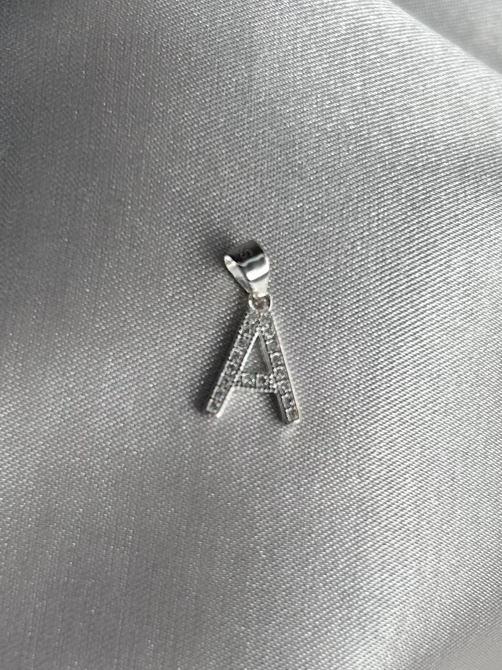 Dije Inicial Mini