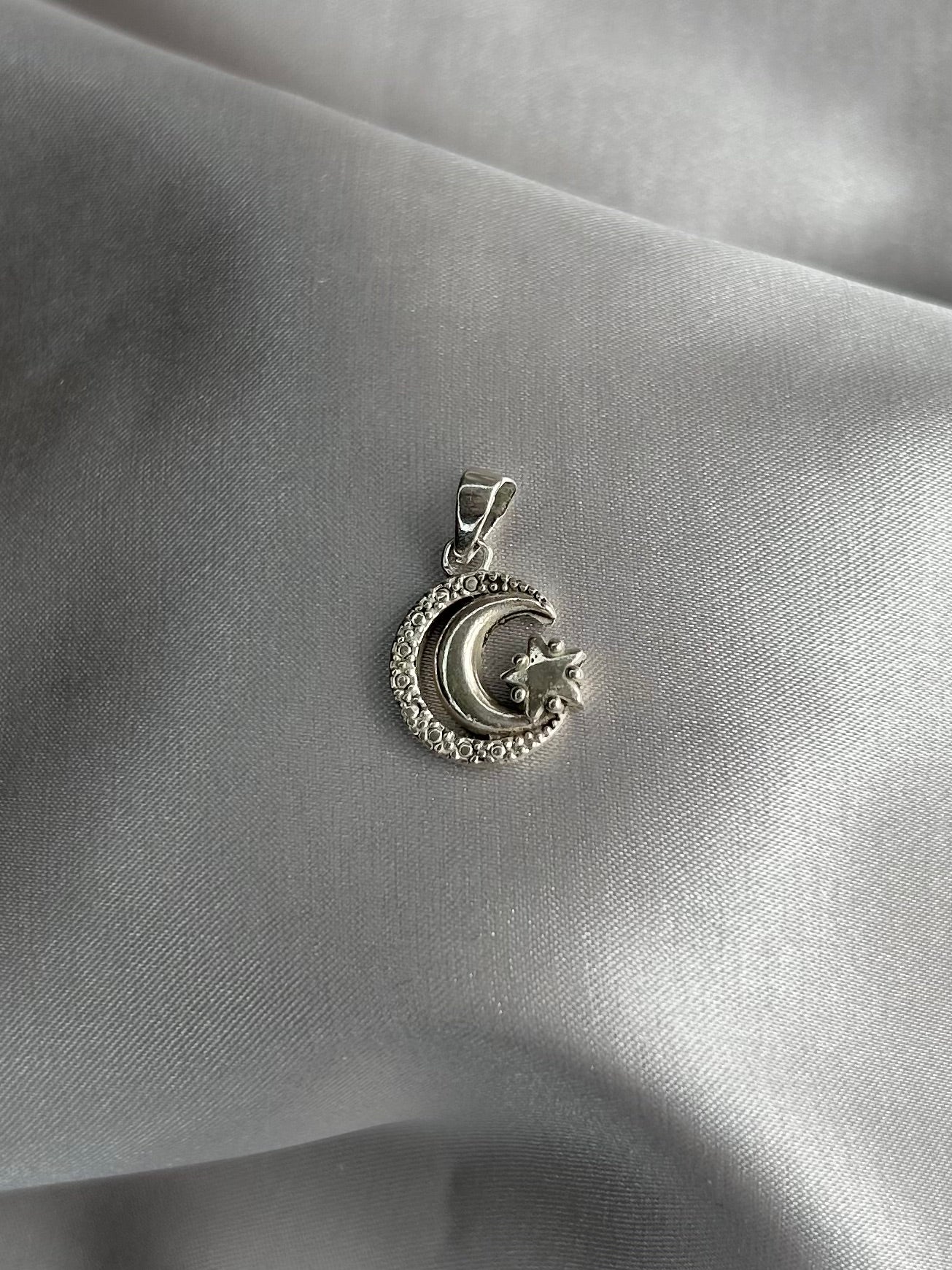 Dije Luna y Estrella