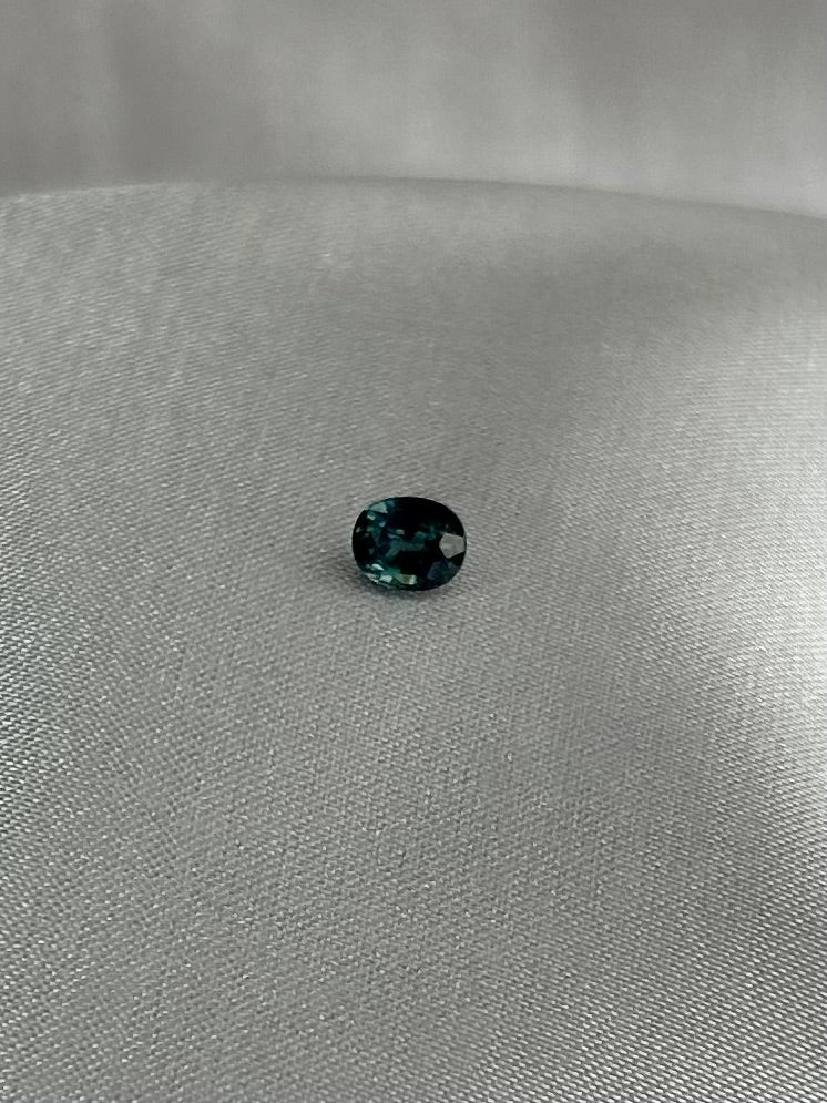 Zafiro Oval (Verdoso)